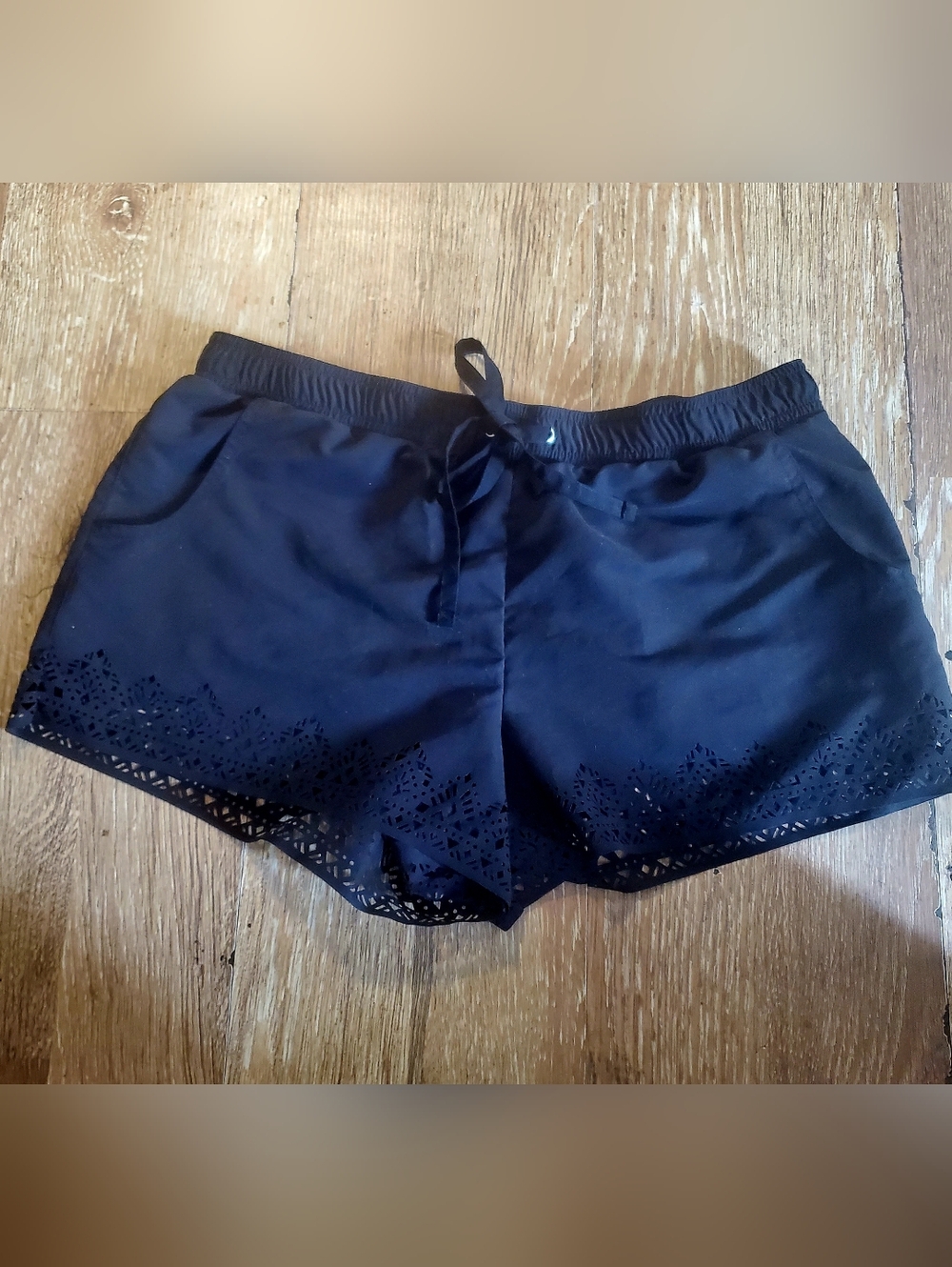 Women’s Merona Black Laser-Cut Drawstring Shorts With Pockets